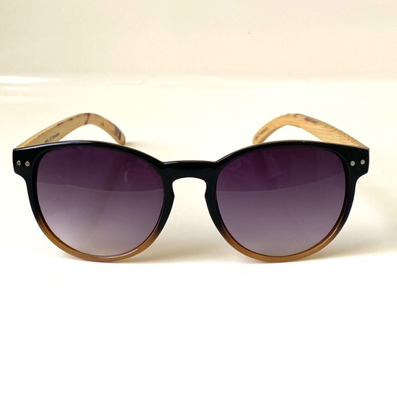 Boathouse Sunglasses - Picture 6 of 6